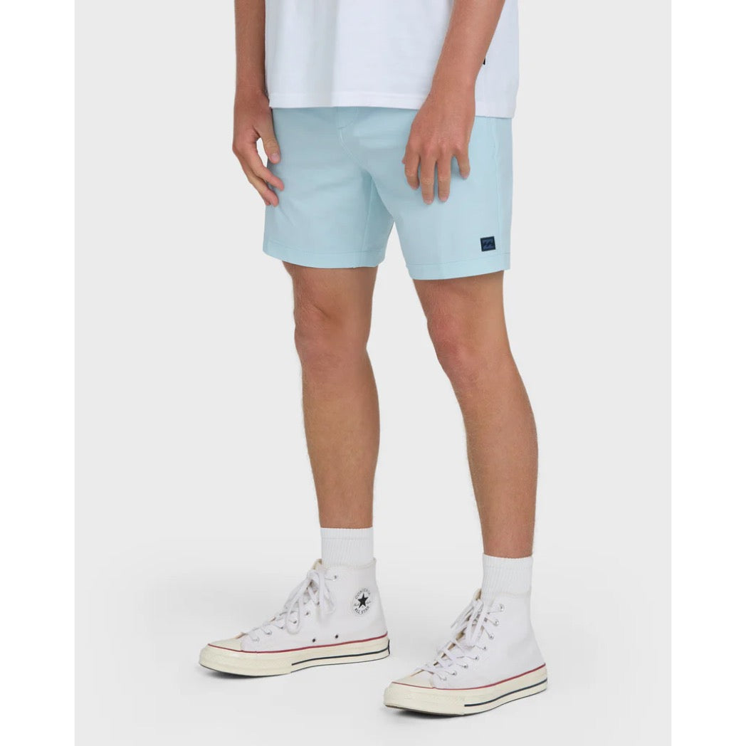 BILLABONG - CROSSFIRE SUBMERSIBLE 17" SHORTS | Corydalis Blue