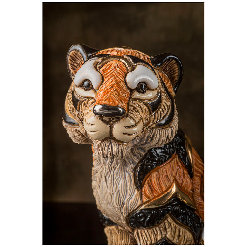 De Rosa Tiger Sitting