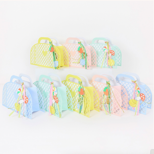 Charm Party Bags (x8)